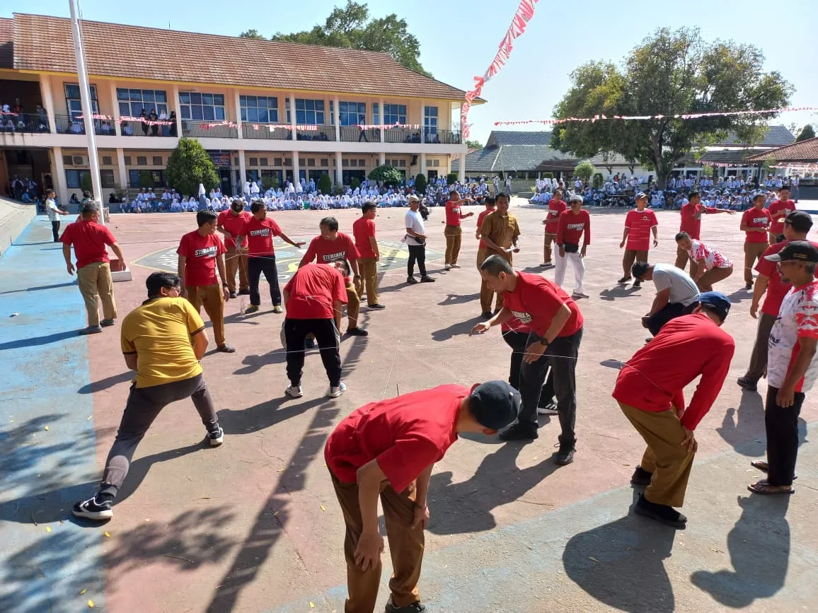 Momen HUT ke-81 RI di SMKN 1 Majalengka
